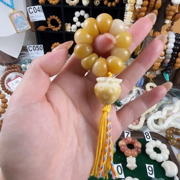 吊坠菩提根/象牙果小****ა