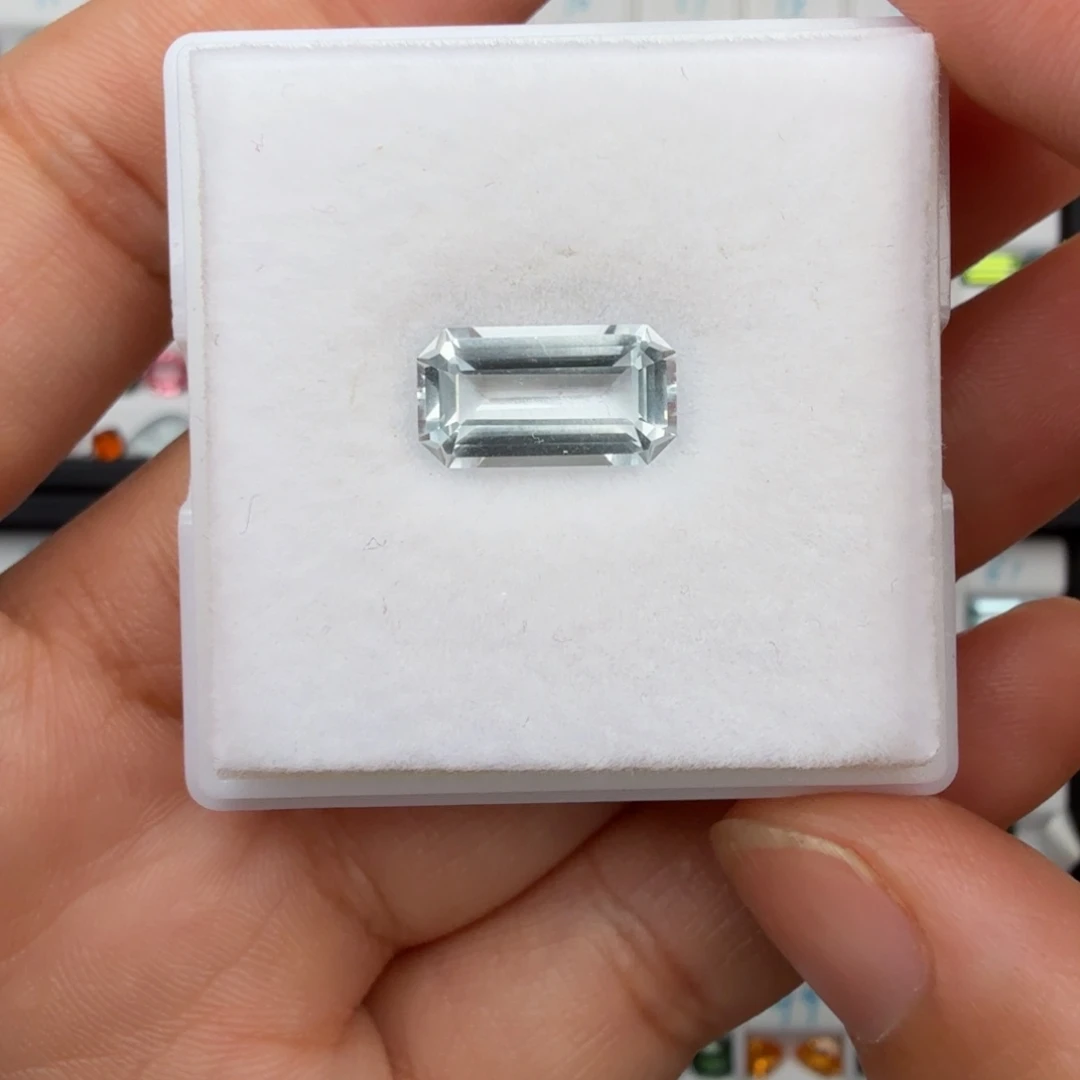 海蓝宝石裸石天然3.49克拉