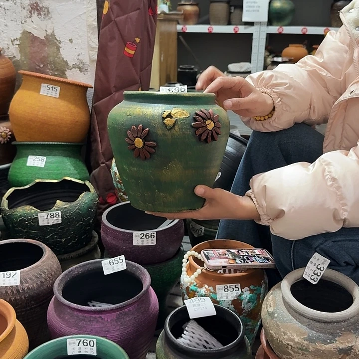 瑕疵金绿坛子696高度20口径15