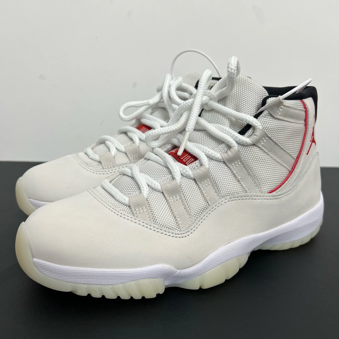 未使用 MM6 40.5码/AJ11 白红兔八哥中古球鞋/未使用/原盒