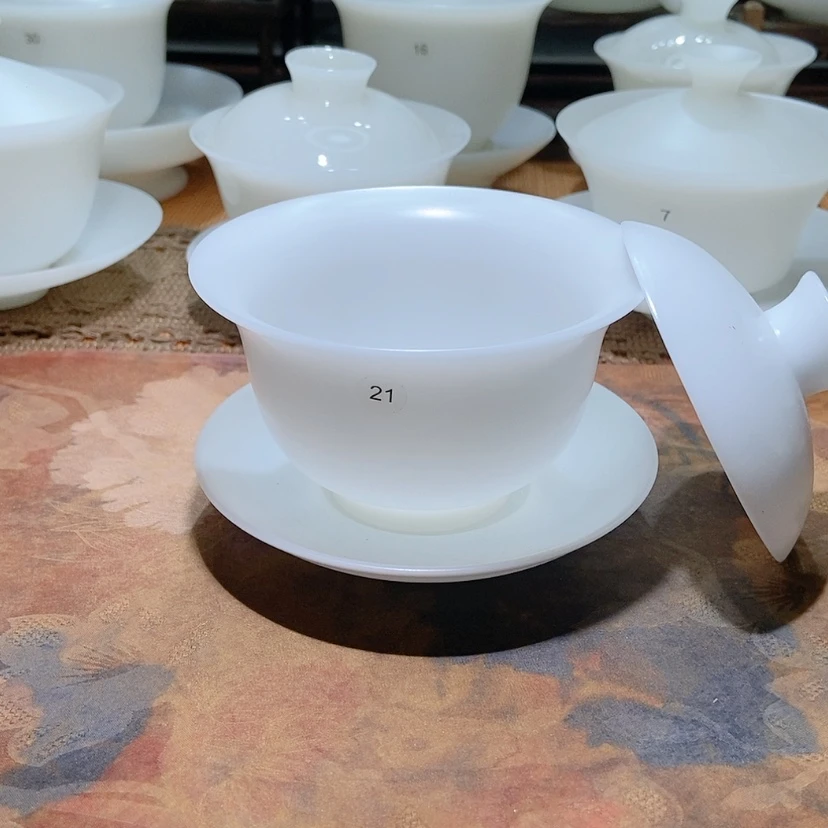 【闪购商品】这里没有什么值得骄傲自豪与感动吧你