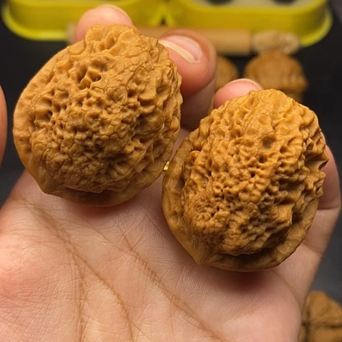 文玩核桃把件42尺鱼子金蟾