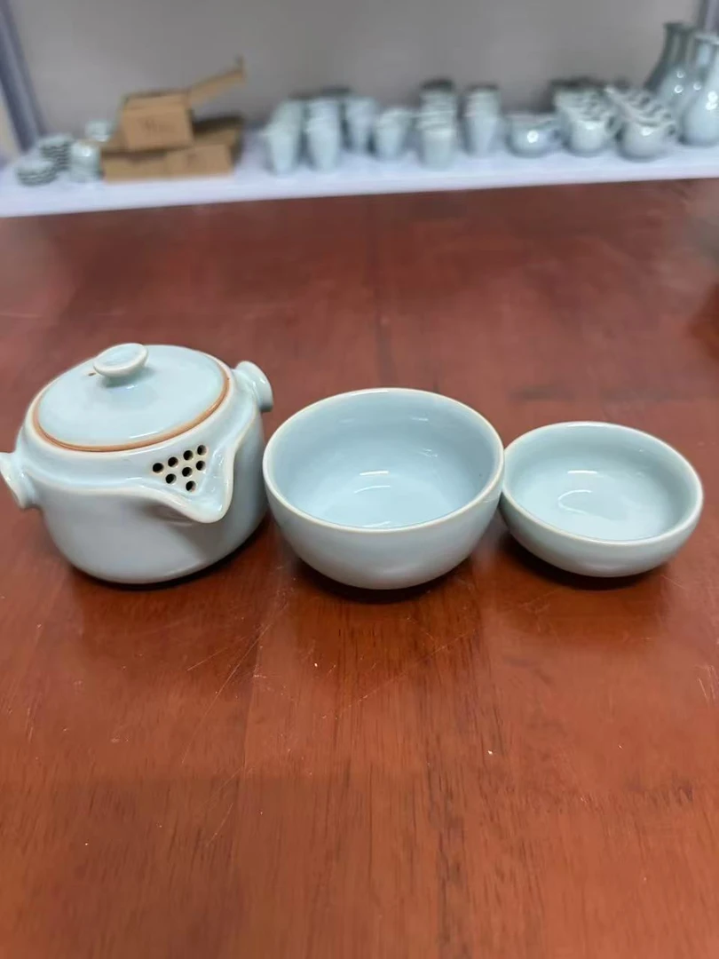 微瑕原矿天青釉快客杯（介意微瑕  勿拍）