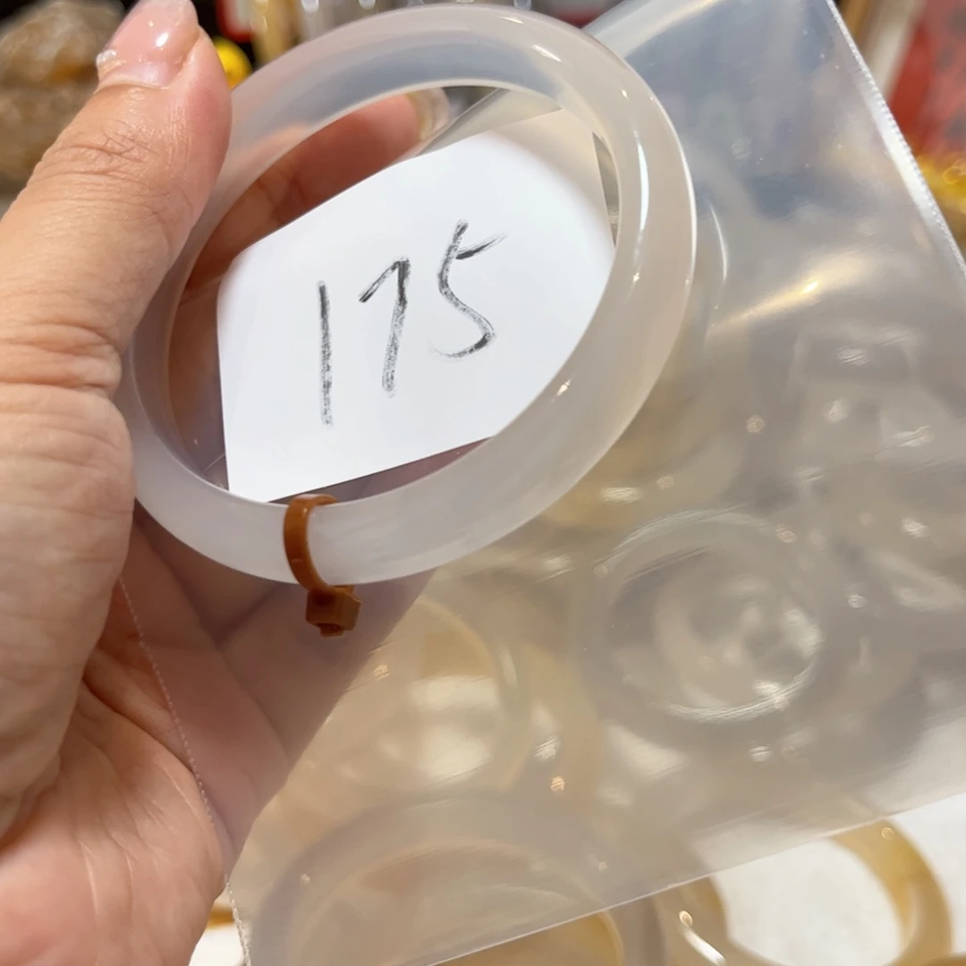 手镯玛瑙/玉髓未镶嵌小**鱼175