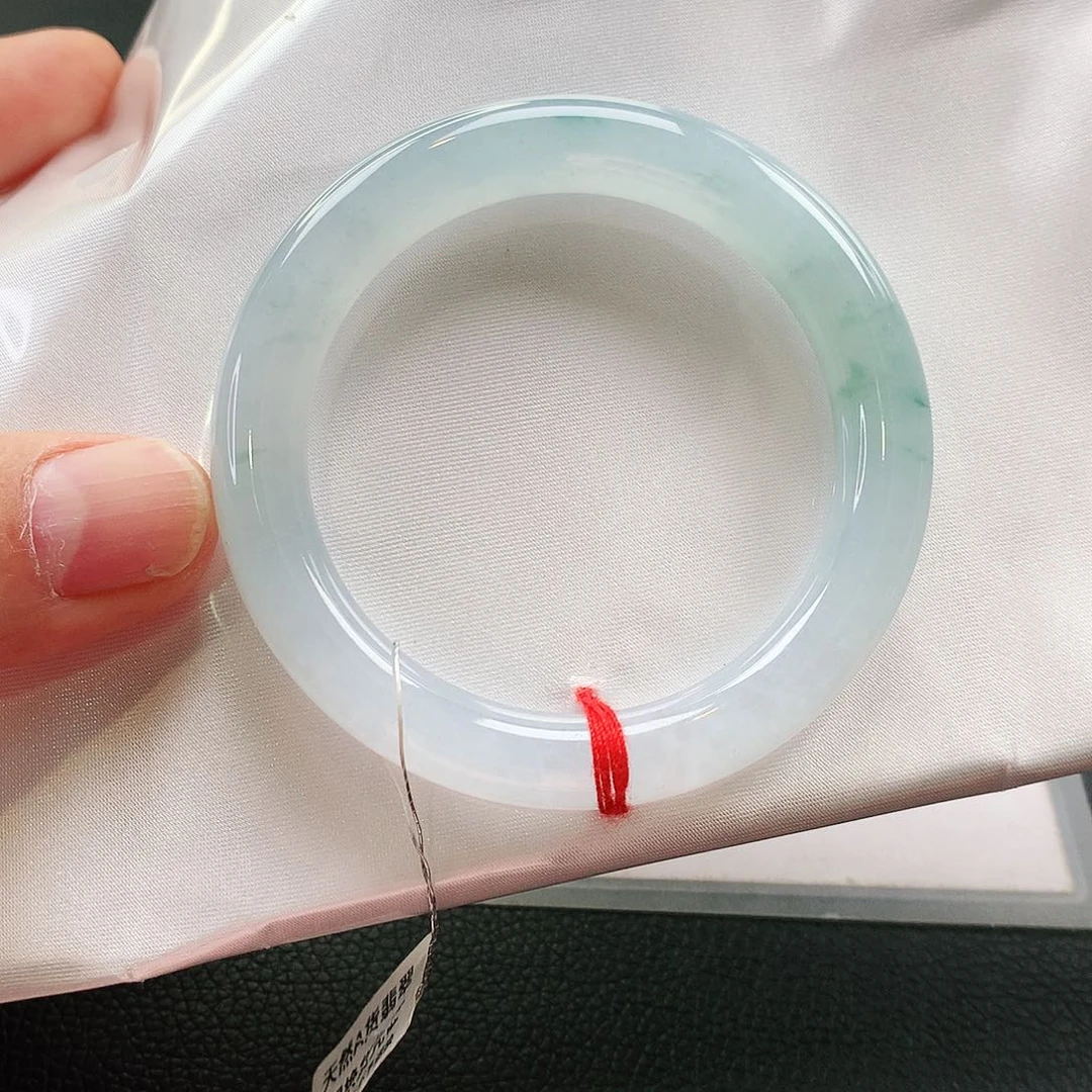 未镶嵌手镯翡翠天然翡翠手镯