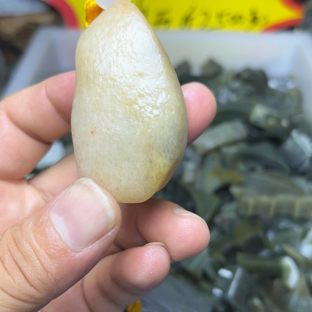 足铂镶嵌和田玉珠宝奇石