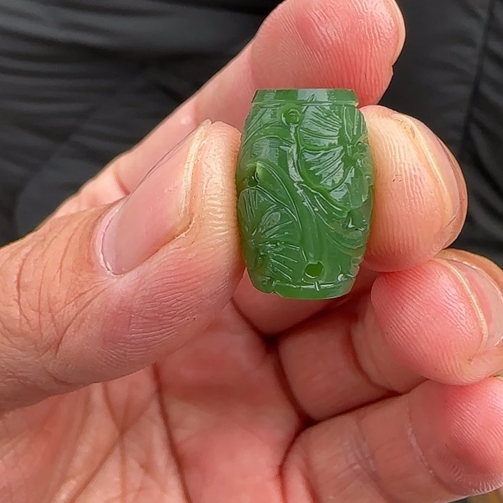 和田玉（碧玉）颈饰未镶嵌