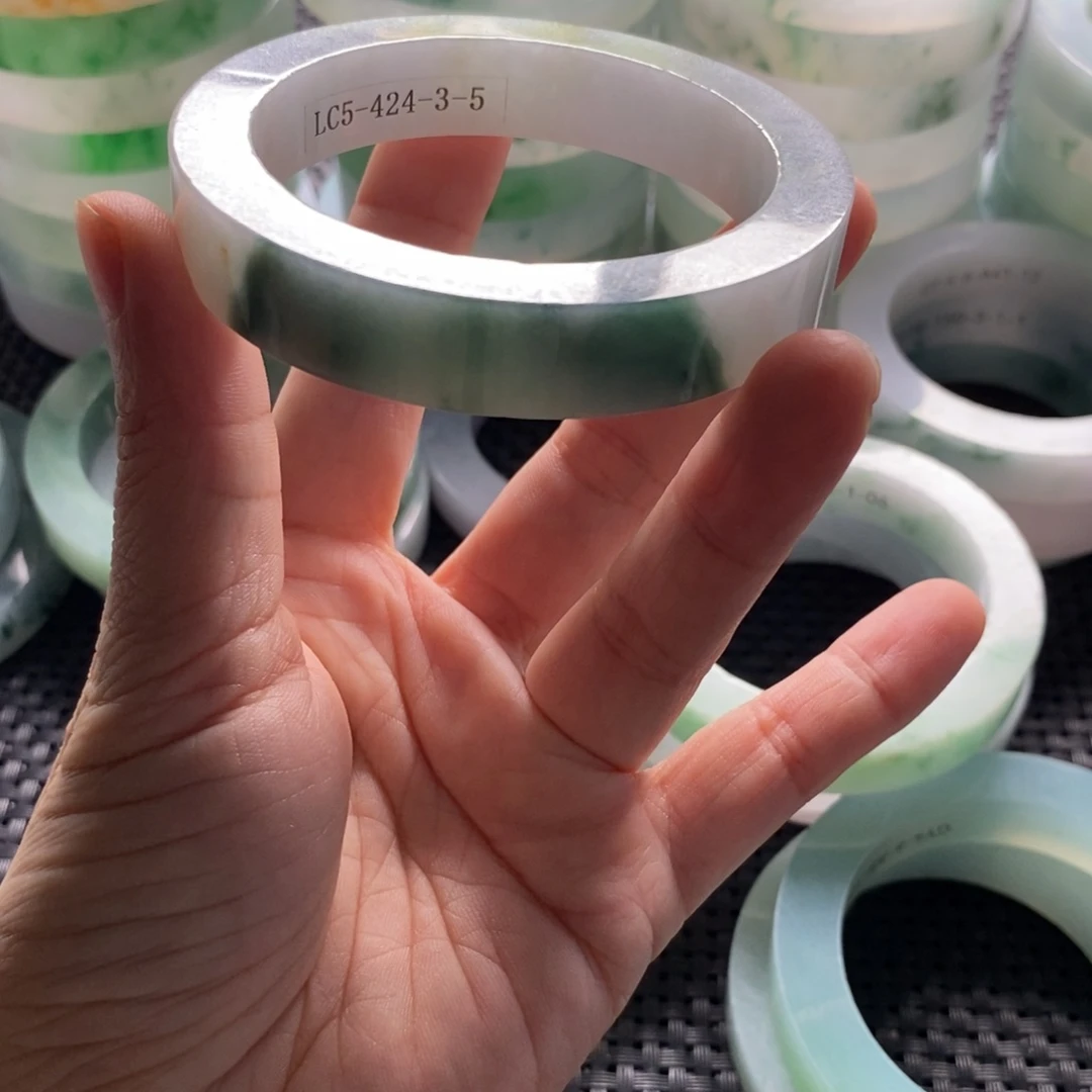 定制翡翠手镯未镶嵌陌**开