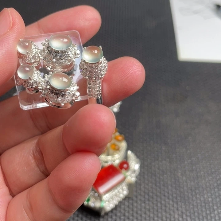 翡翠未镶嵌戒指缅甸天然翡翠