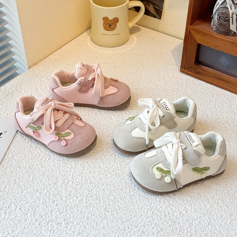 女童运动鞋2025春秋新款儿童德训鞋软底宝宝鞋小童阿甘鞋女公主鞋