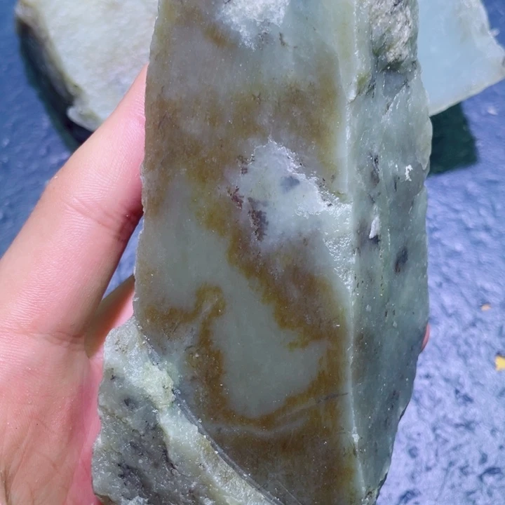 和田玉未镶嵌珠宝半成品