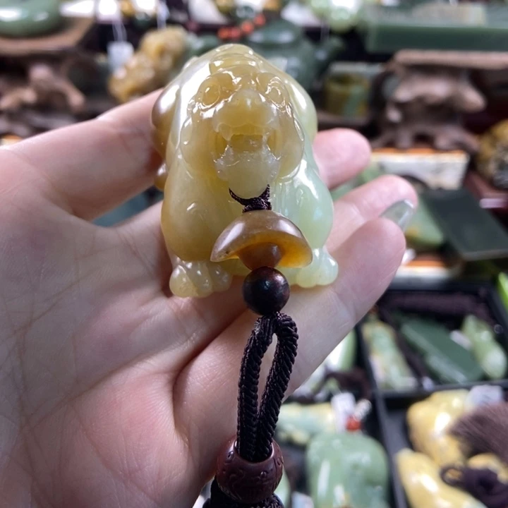 未镶嵌透闪石质玉把件东*