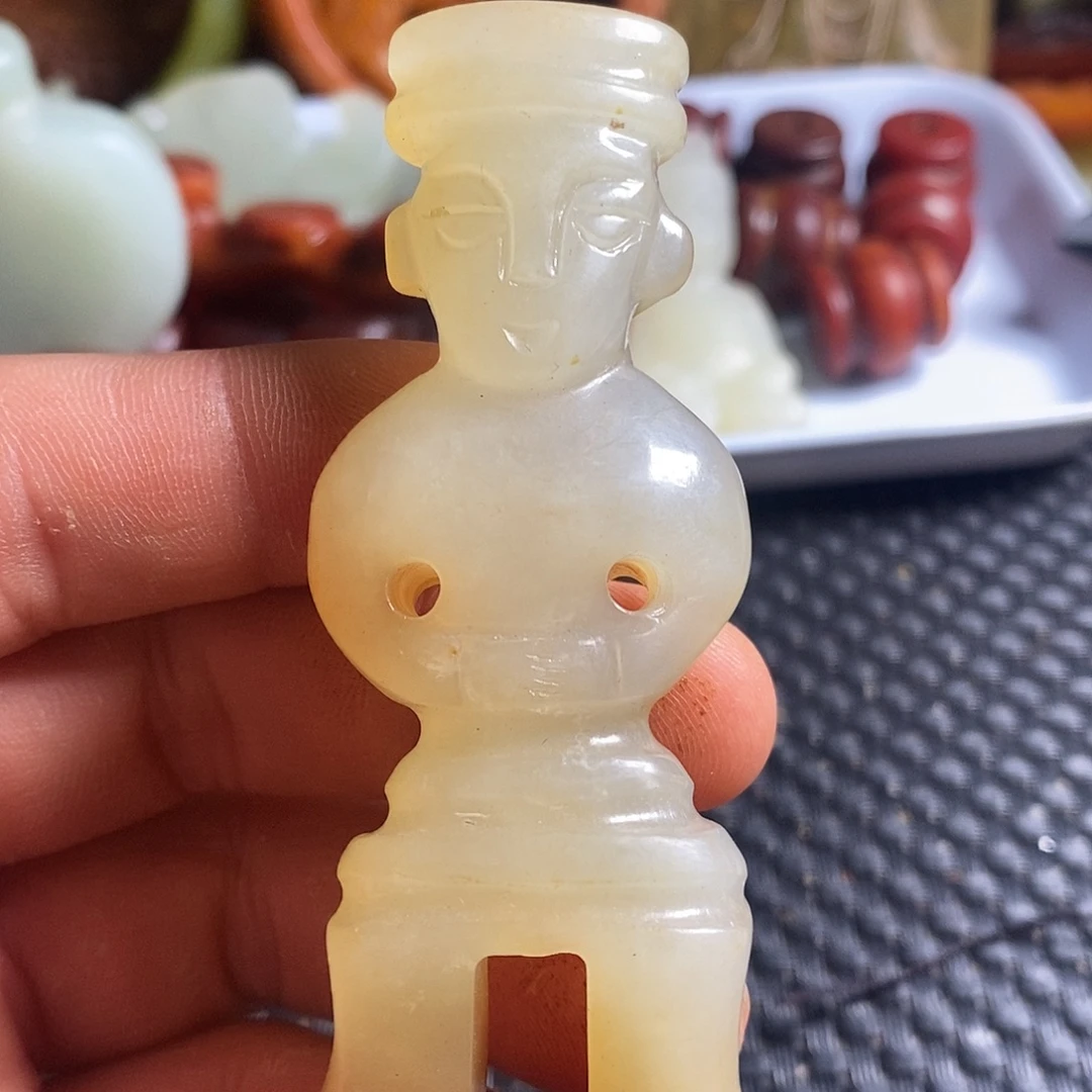 岫玉未镶嵌珠宝奇石