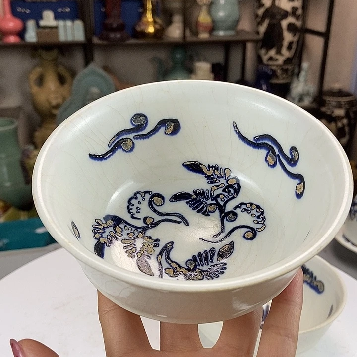 邢窑白瓷彩绘碗一个
