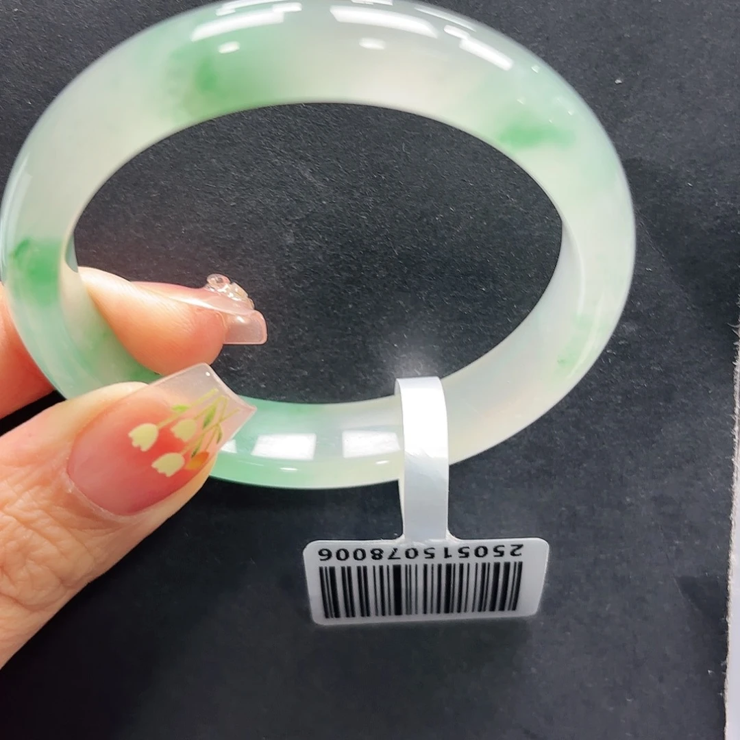 S****石英质玉手镯未镶嵌