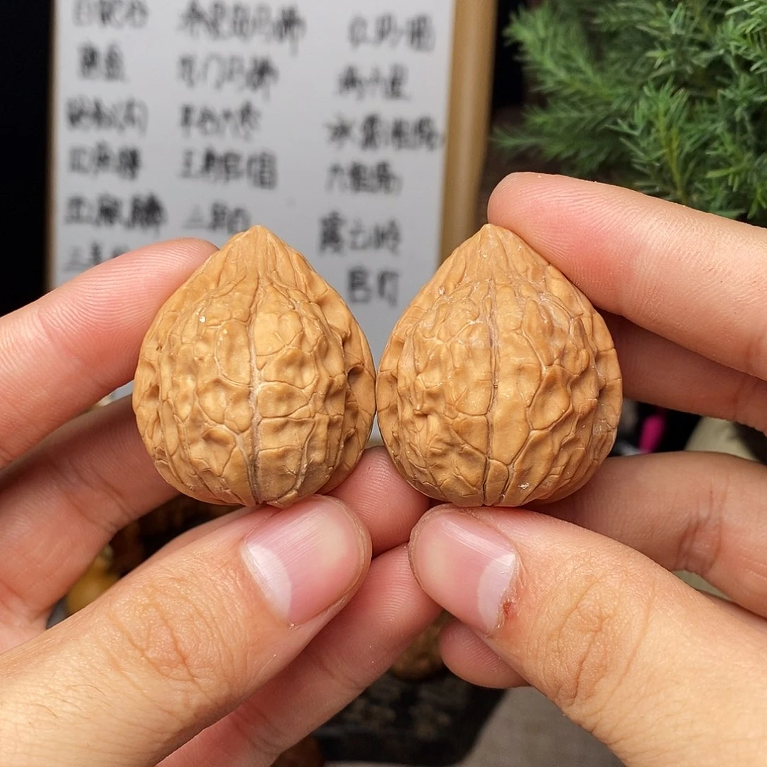 文玩核桃吊坠悟空