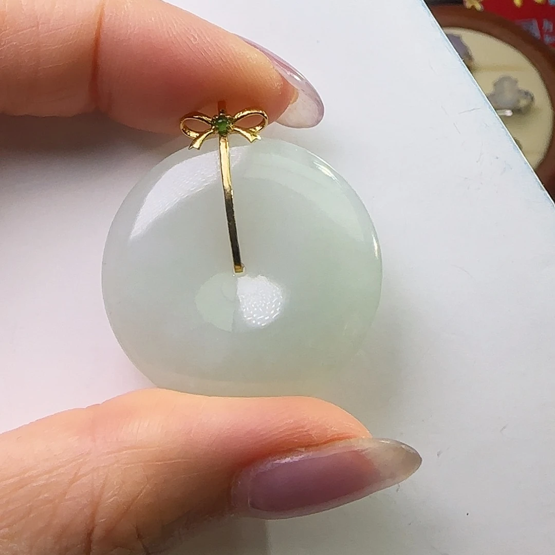 翡翠18K金镶嵌颈饰天然缅料A货 平安扣