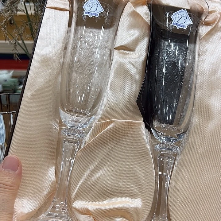 瓷片西和哈哈哈真的好