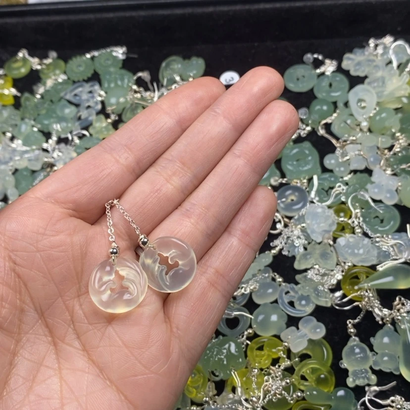 【闪购商品】蛇纹石玉挂件耳饰耳环项链未镶嵌猫**令