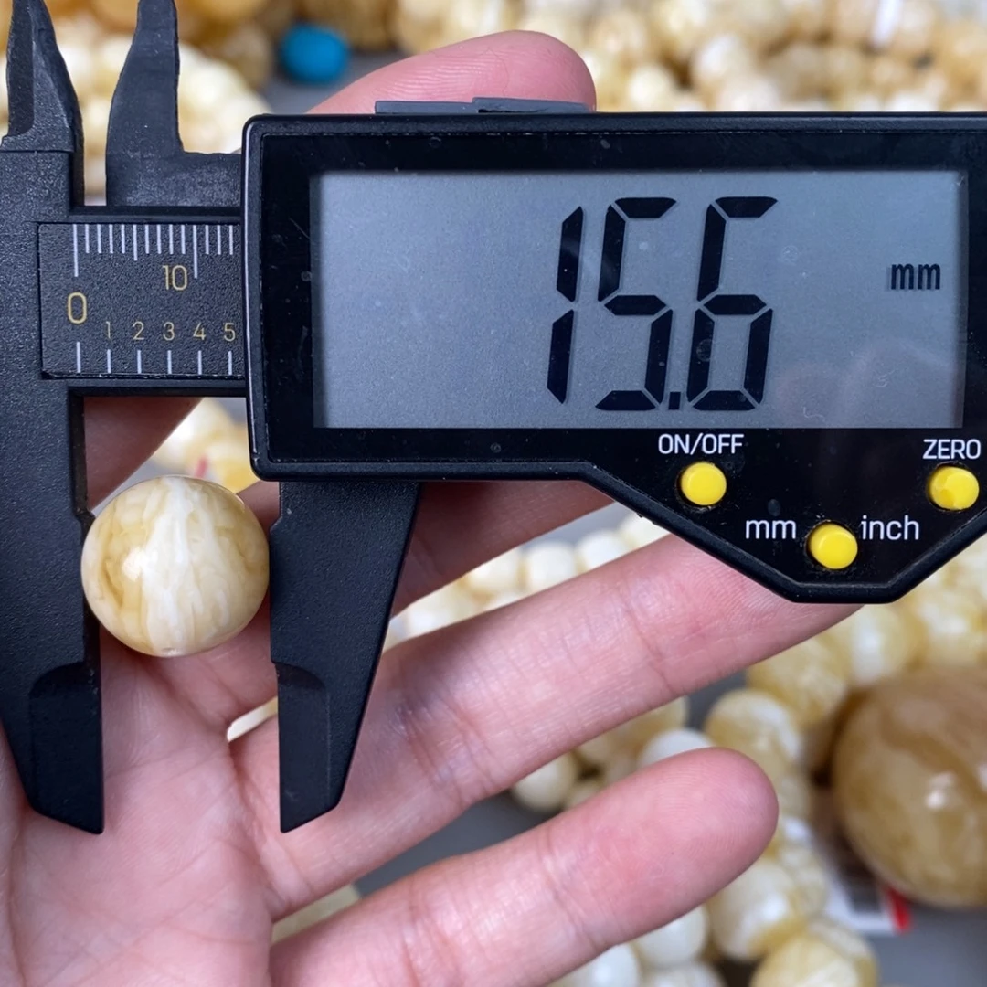 蜜蜡未镶嵌珠宝奇石2.1g
