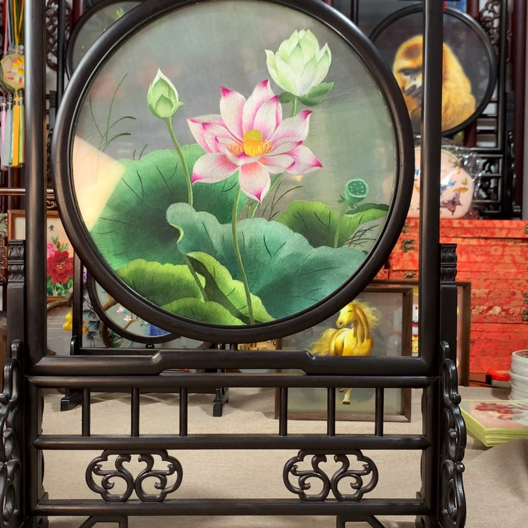 木精品苏绣实木摆件