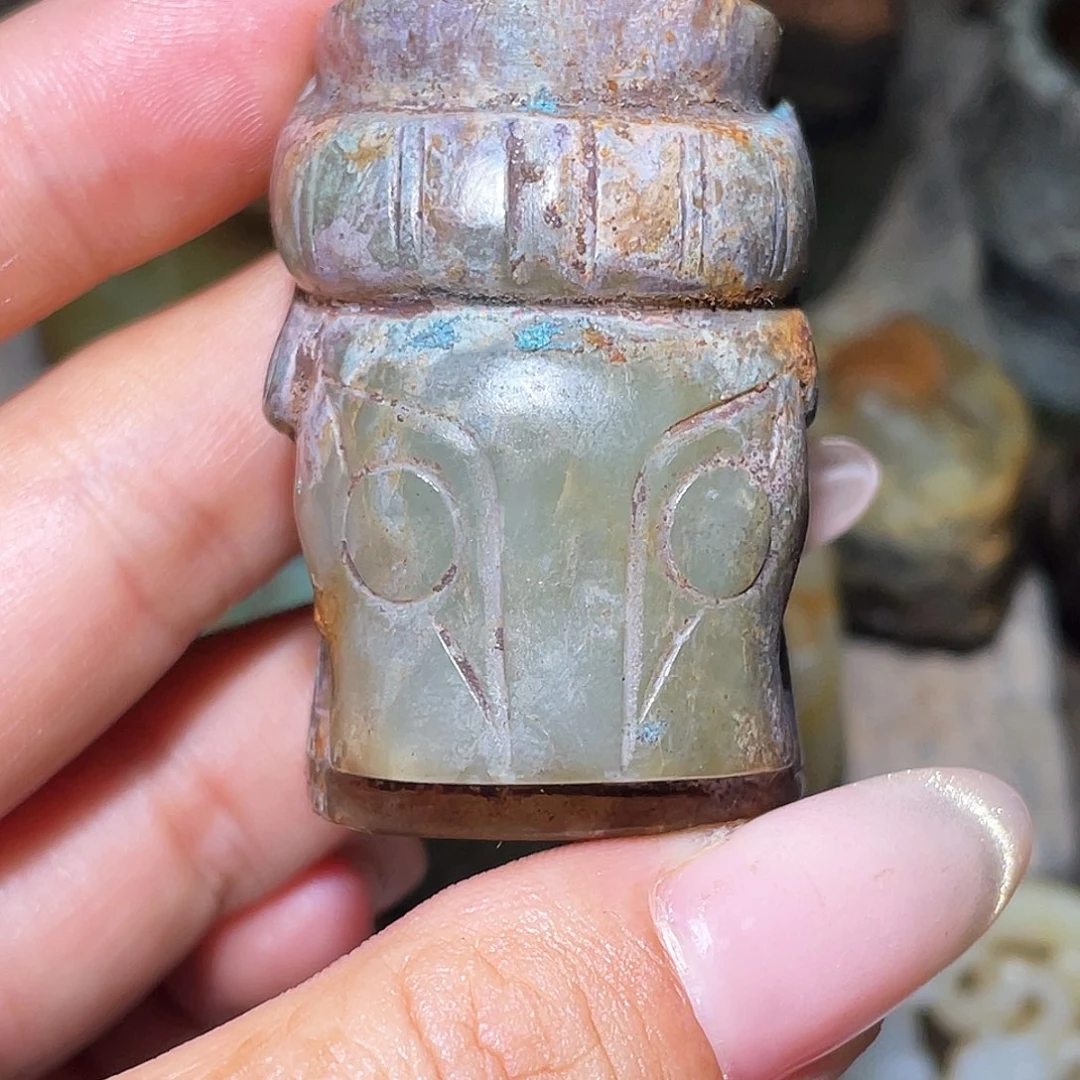 腾***飞和田玉（糖玉）未镶嵌挂件