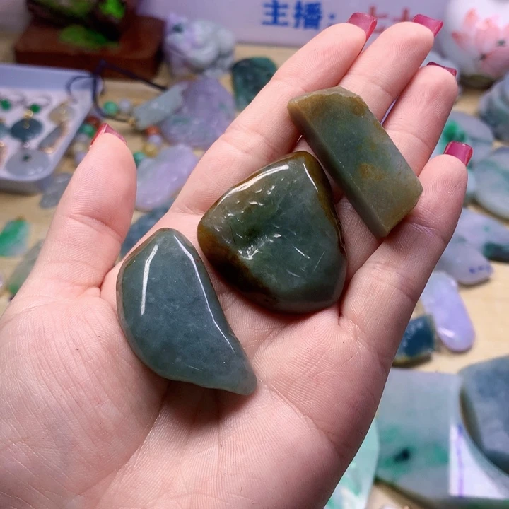 未镶嵌手串翡翠?****水