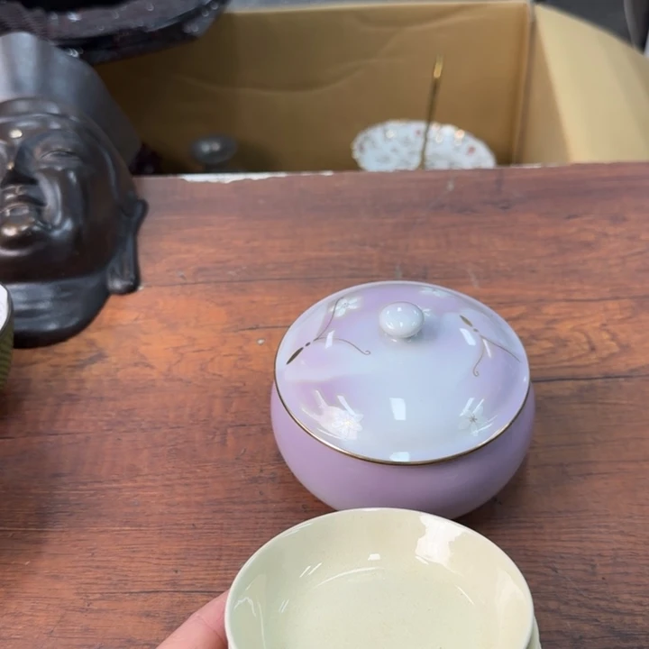 一个瓷器哈哈哈哈哈
