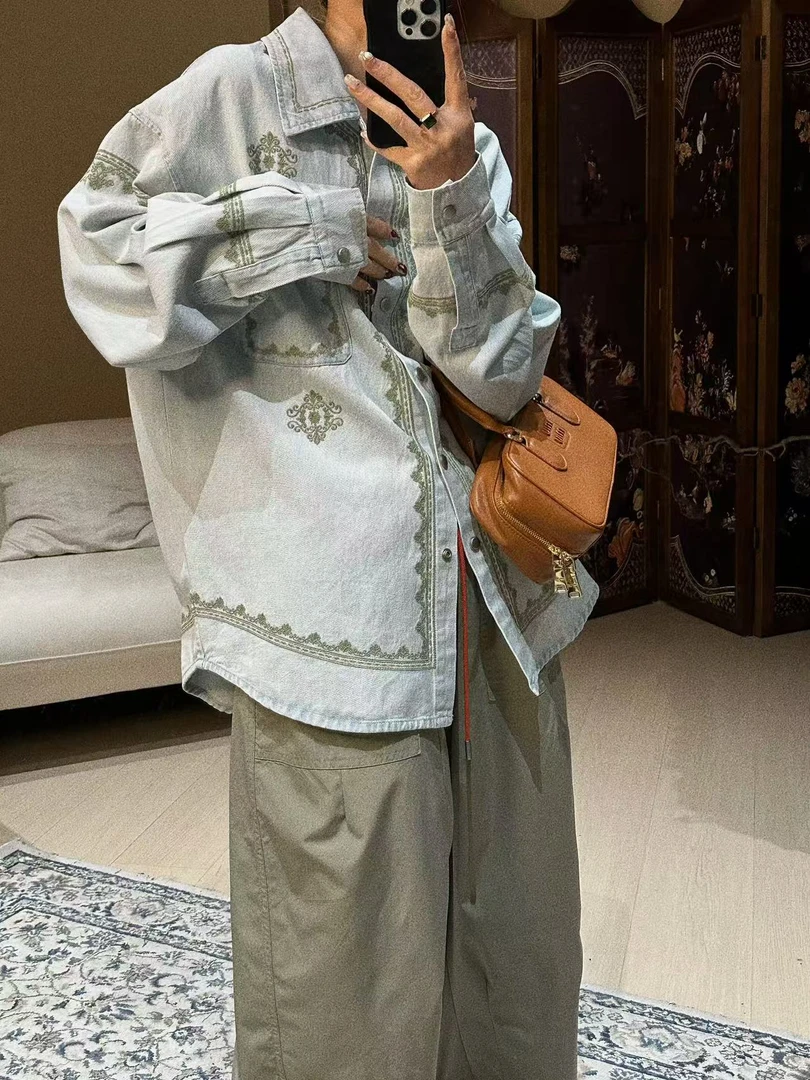 【喜一兮】2025春季刺绣通勤气质简约牛仔衬衫5DA-J212