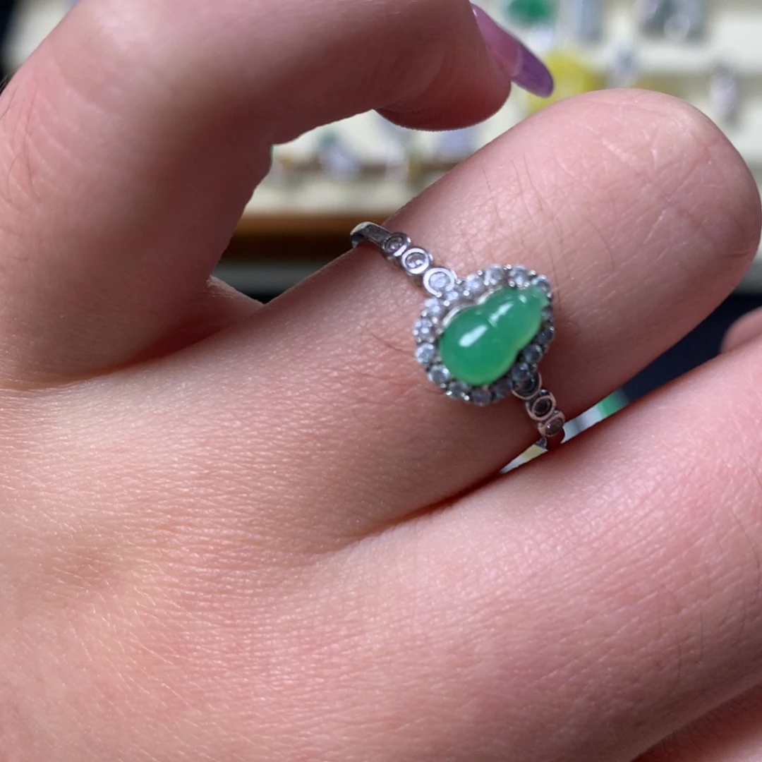 翡翠银S925镶嵌颈饰