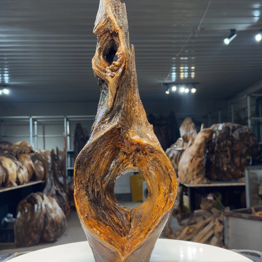 哥***性木王一刀琥珀木摆件B112