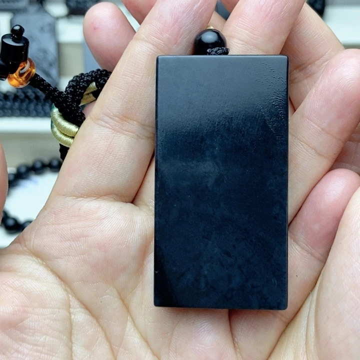 未镶嵌手链和田玉（墨玉）钢板无事牌52.7g左右