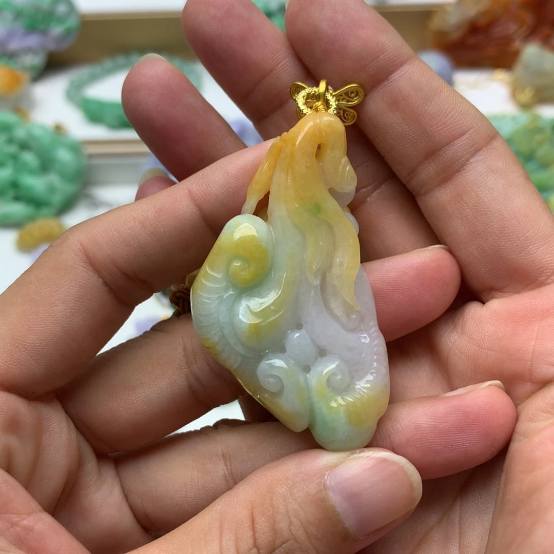 翡翠未镶嵌颈饰翡翠