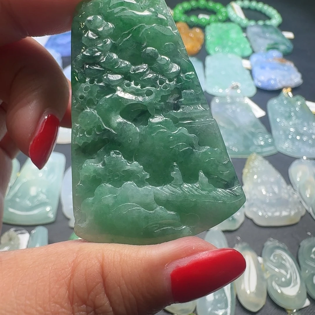 翡翠未镶嵌颈饰吊坠