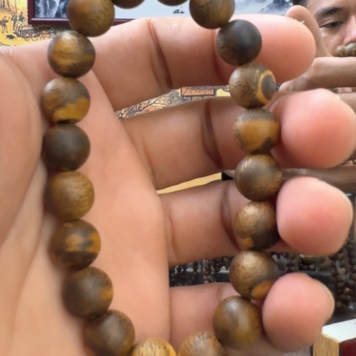 L***G沉香手串沉香奇楠多圈10mm