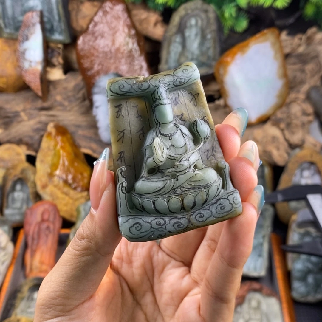 定制翡翠未镶嵌卷轴观音