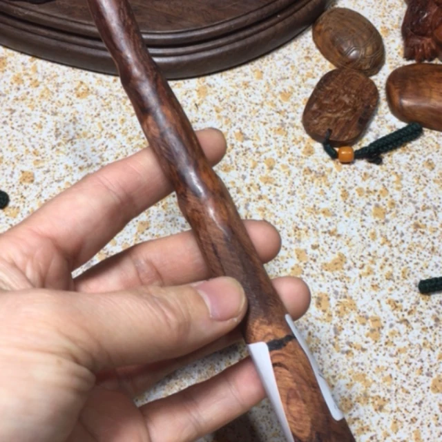 【闪购商品】黄花梨/降香黄檀窗****。