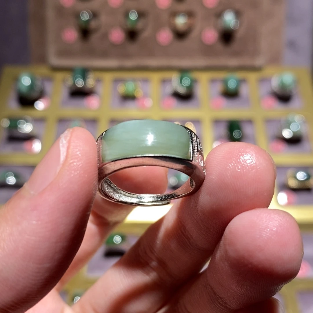 和田玉（碧玉）戒指未镶嵌