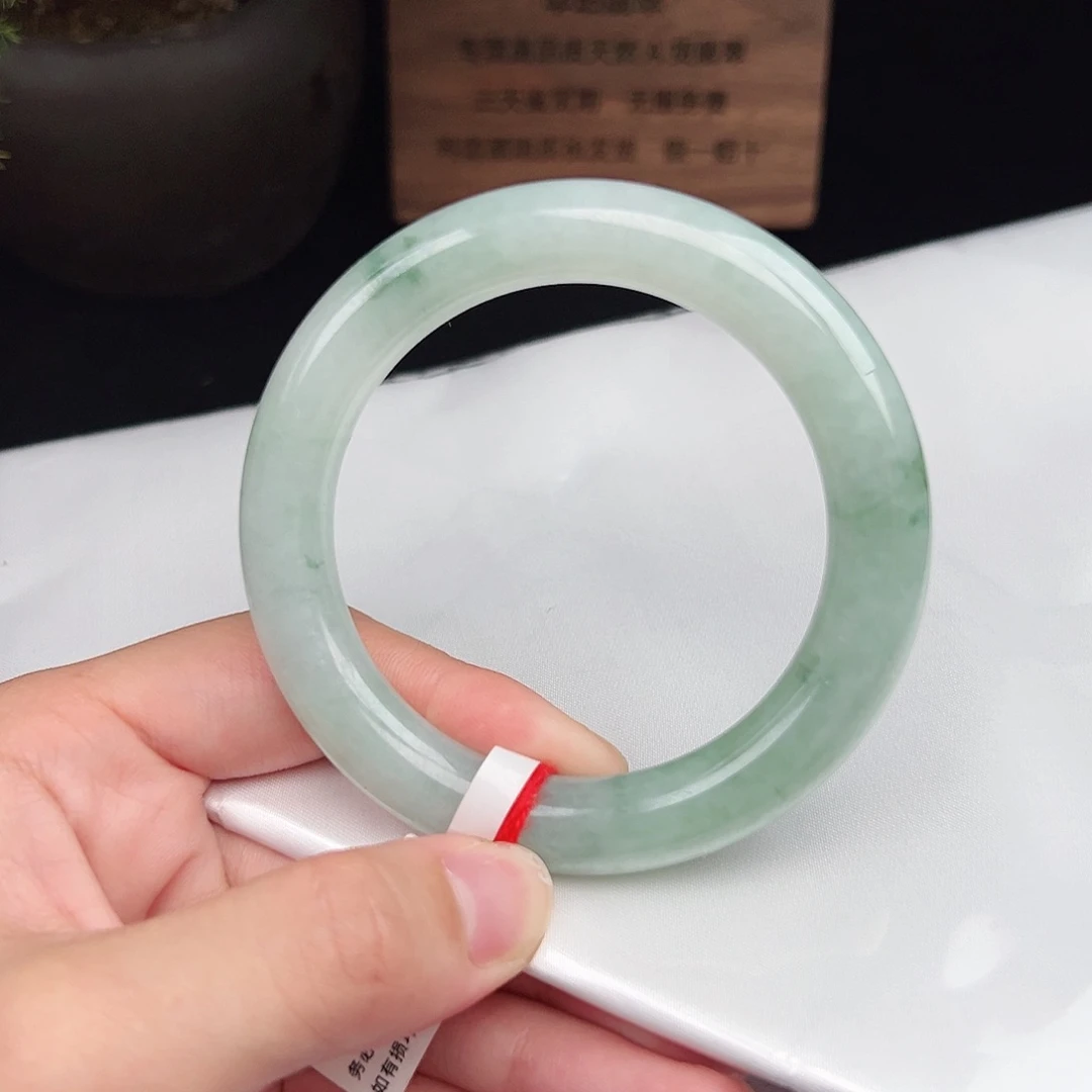 翡翠未镶嵌手镯z411-2-2