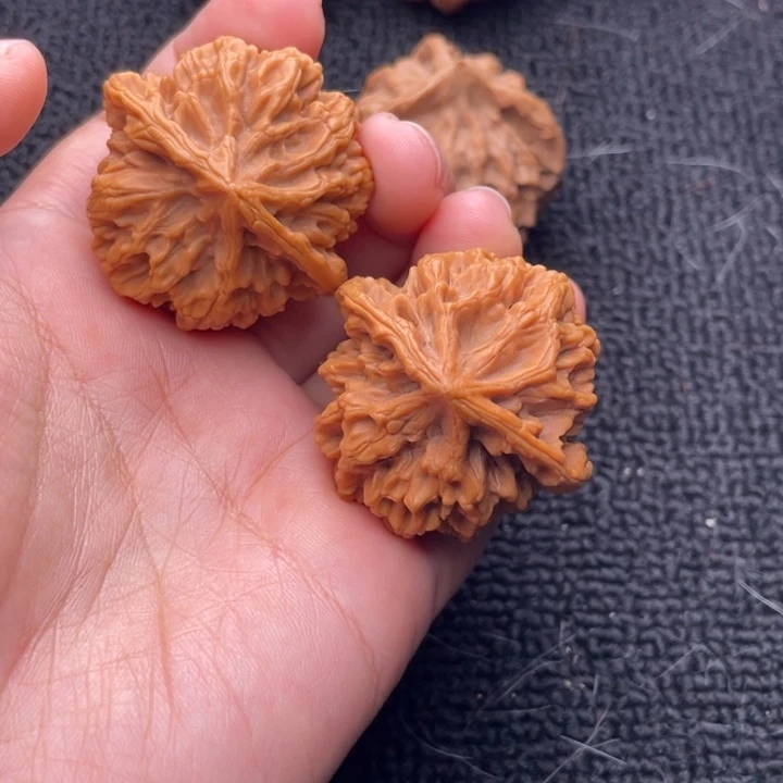 吊坠文玩核桃文玩核桃22