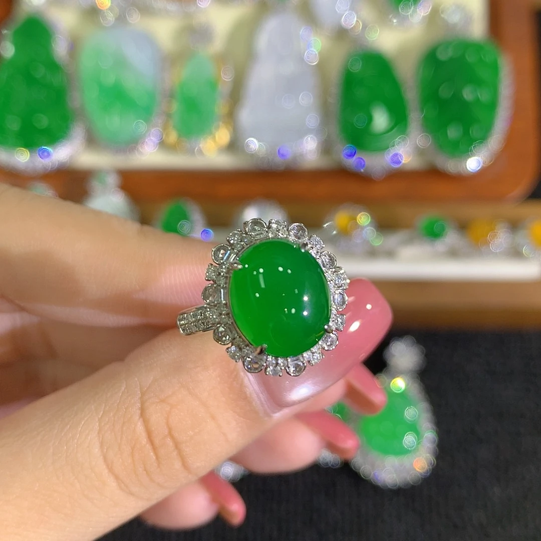18K金镶嵌戒指翡翠K*姐两用款