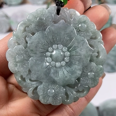 翡翠颈饰未镶嵌花开富贵福利