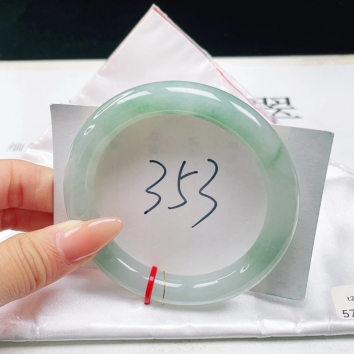 翡翠未镶嵌手镯57圆条