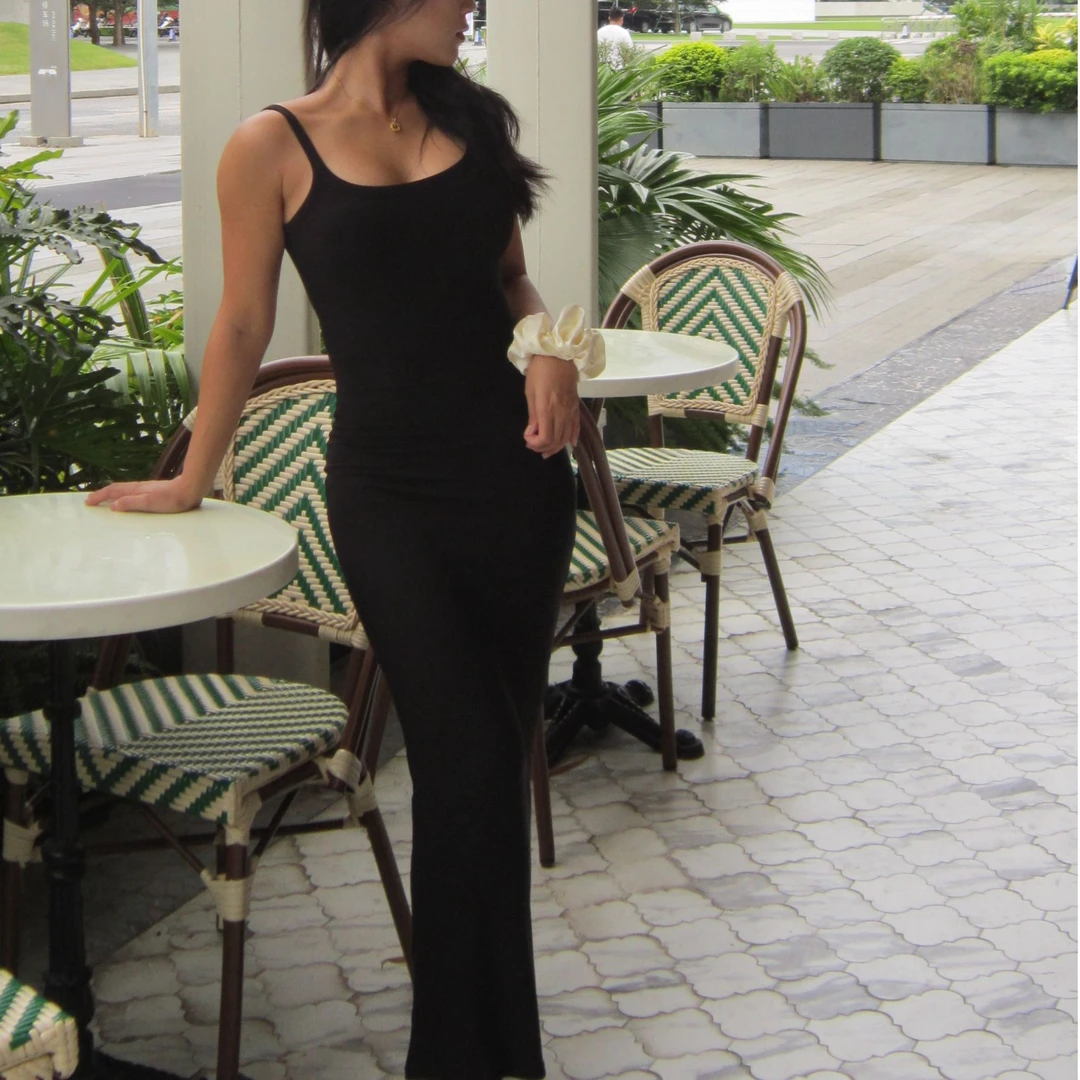 RGNANA带胸垫运动休闲卡戴珊同款收腰性感辣妹包臀吊带连衣长裙