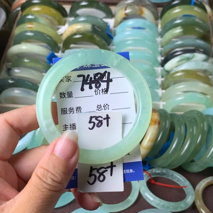未镶嵌蛇纹石玉手镯7484