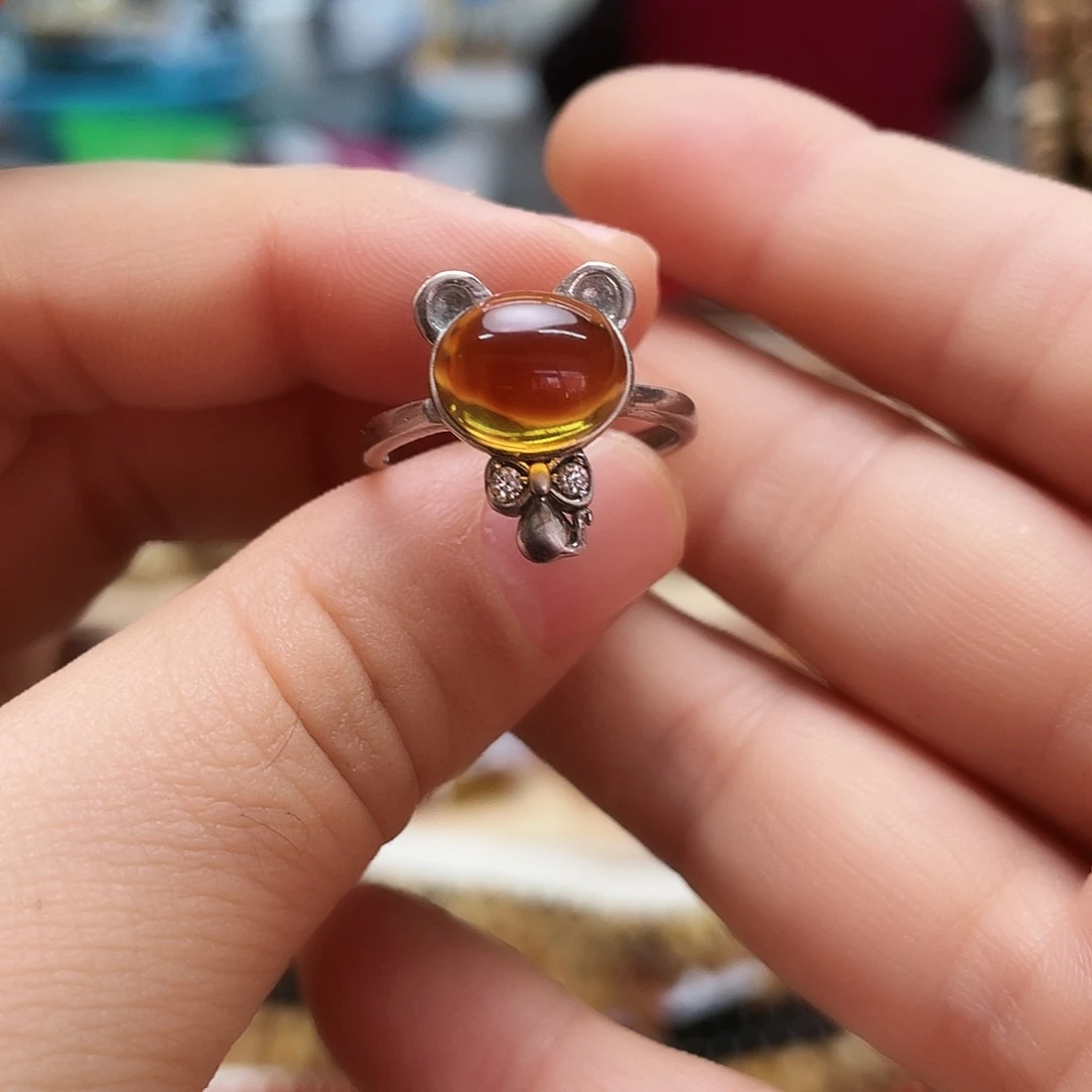 琥珀裸石未镶嵌大