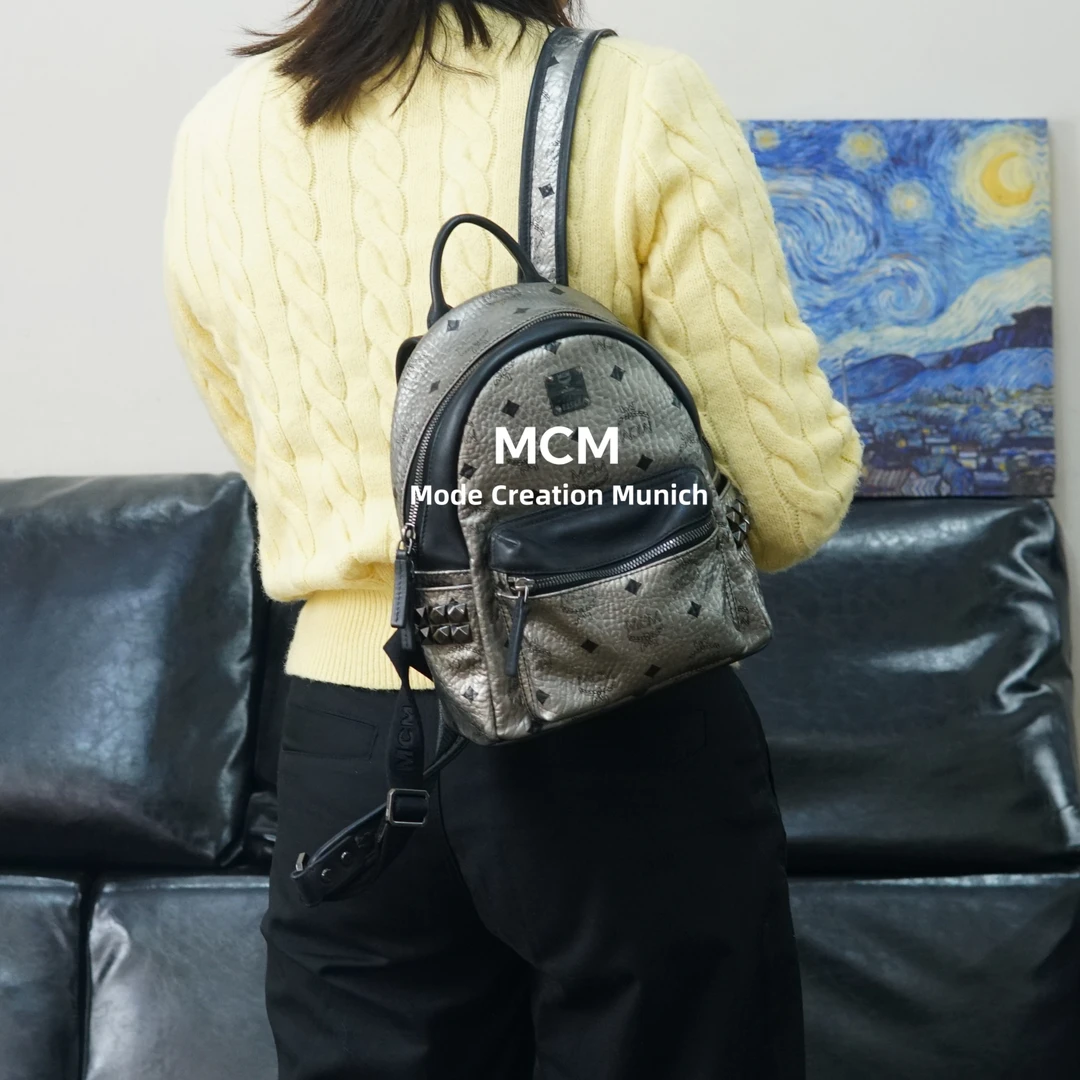 95新 MCM 银色双肩包/SD12623045/3045