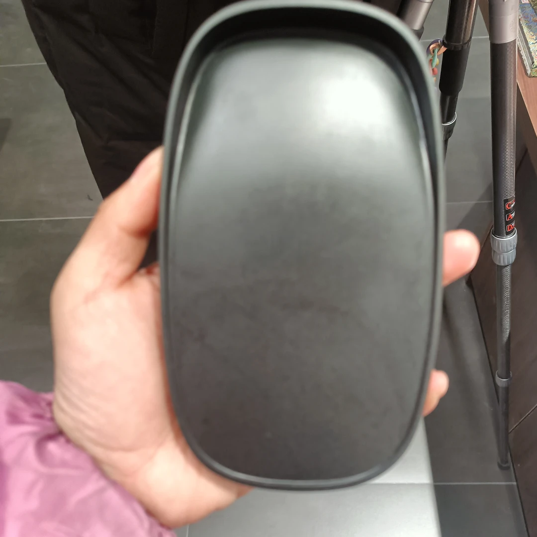 元5带盒老板歙砚