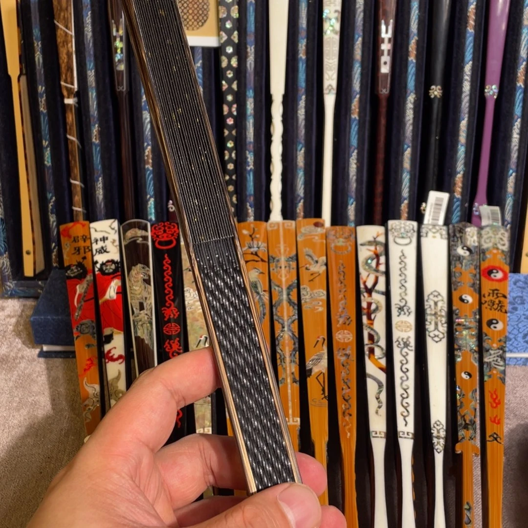 扇子手工制作工艺精湛
