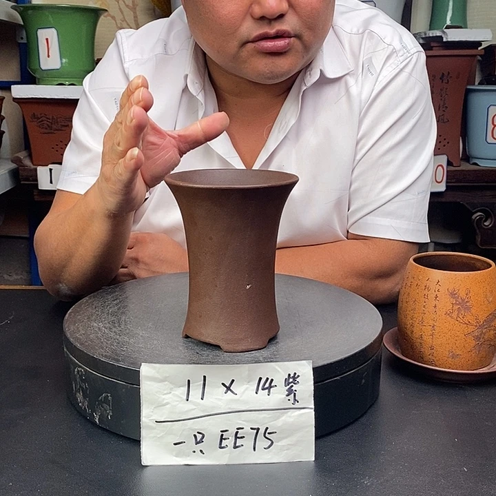 紫砂花盆货号一只EE75